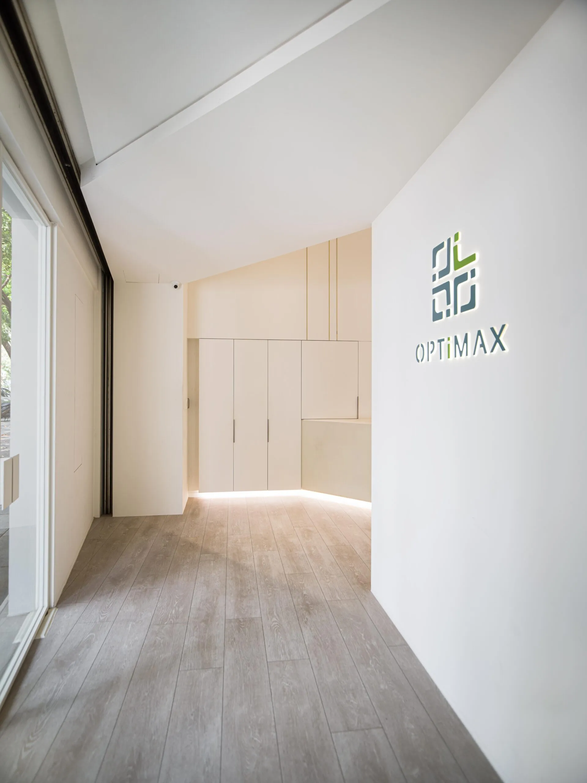 OPTiMAX 健身房