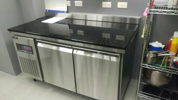 甜點店