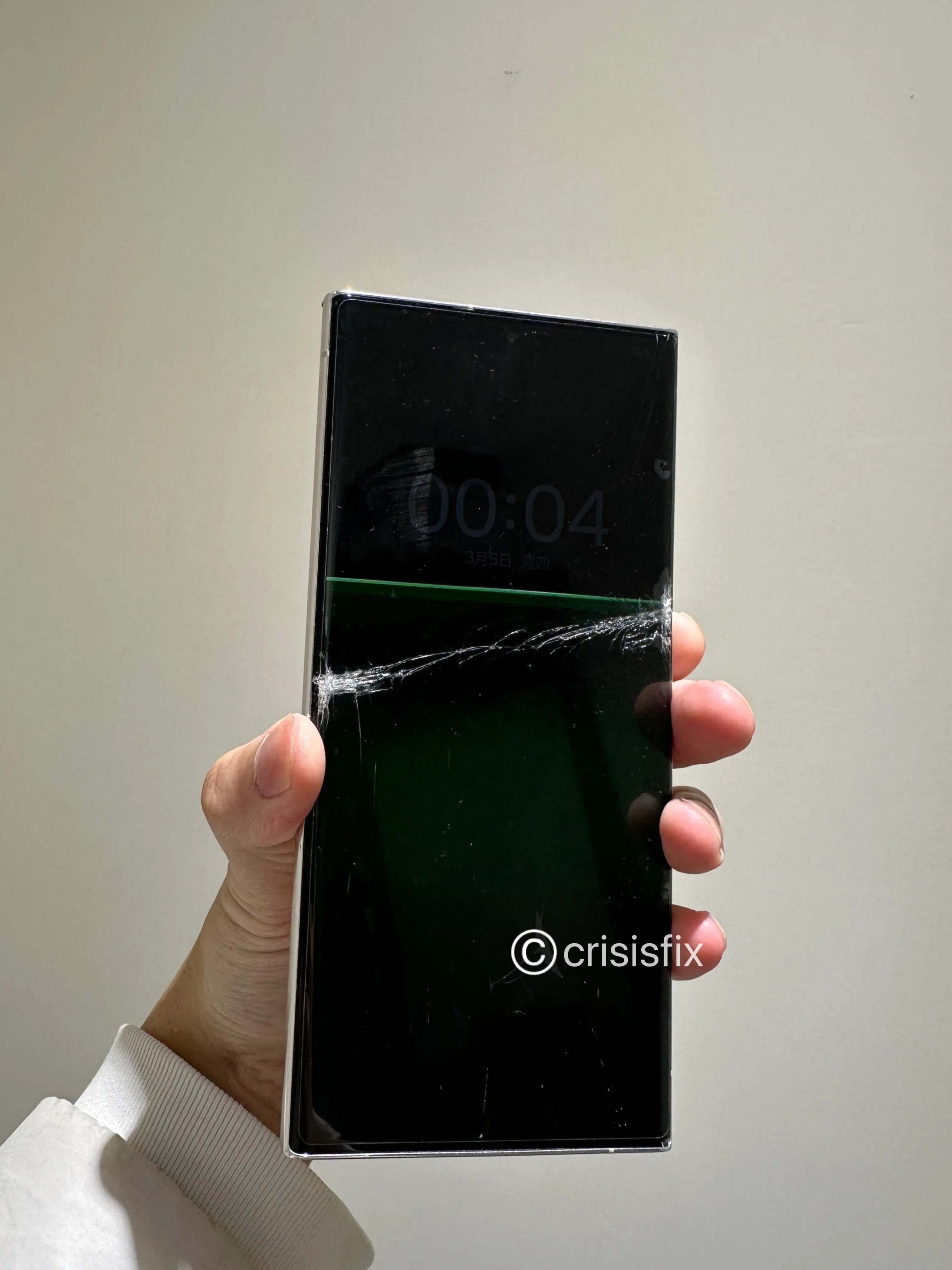 Samsung S23 Ultra 螢幕碎裂救星！原色呈現、功能不打折