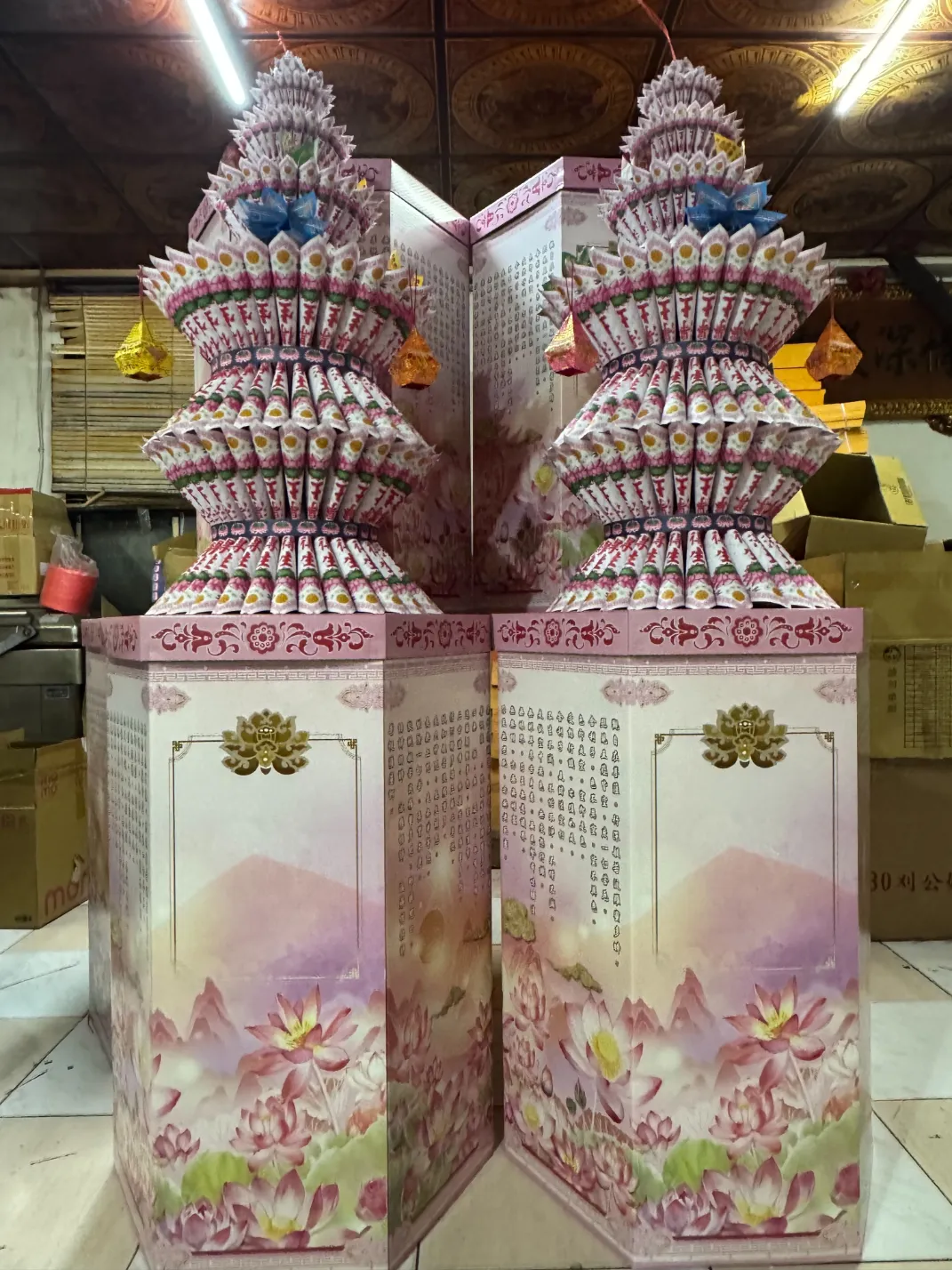淨白蓮花塔