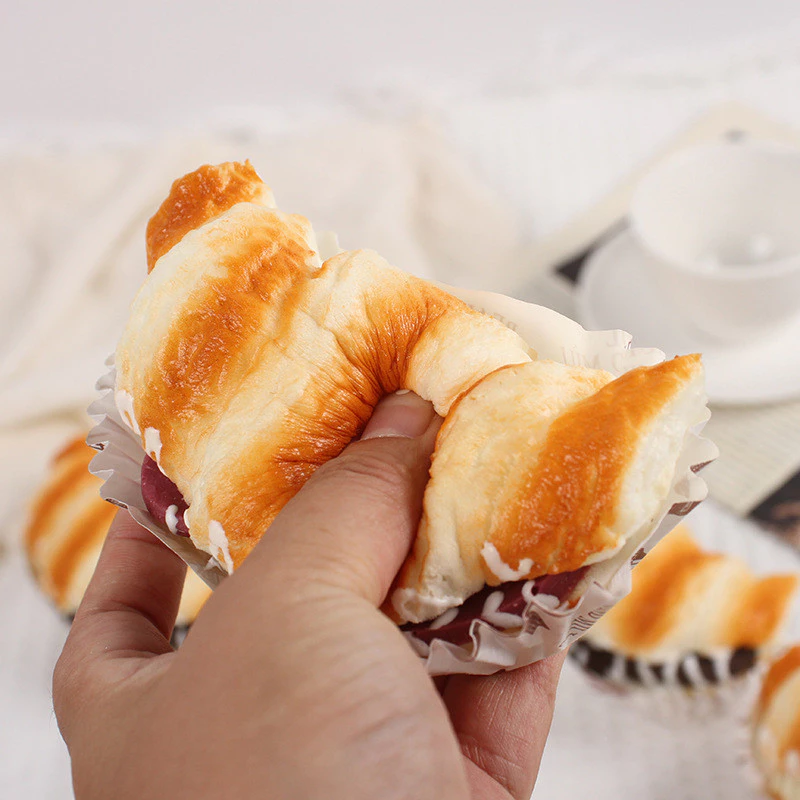 仿真法式奶油PU麵包小蛋糕 内置磁铁 橱窗展示擺件 仿真紙杯蛋糕模型道具 台灣出貨