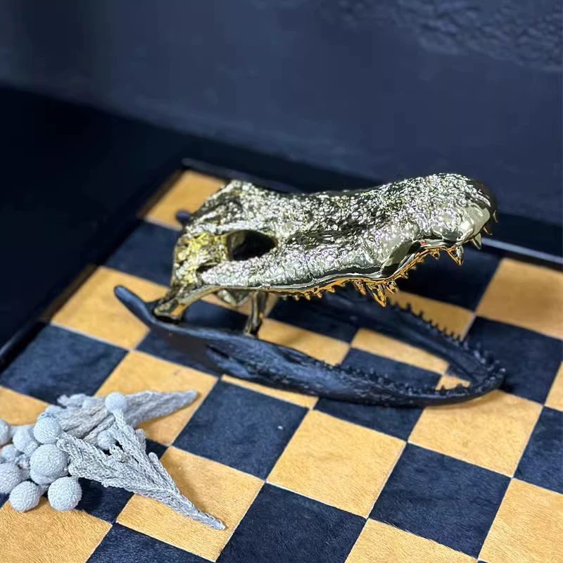 現代輕奢電鍍金色恐龍頭骨侏羅紀造型擺件創意金屬樣板間桌面擺件