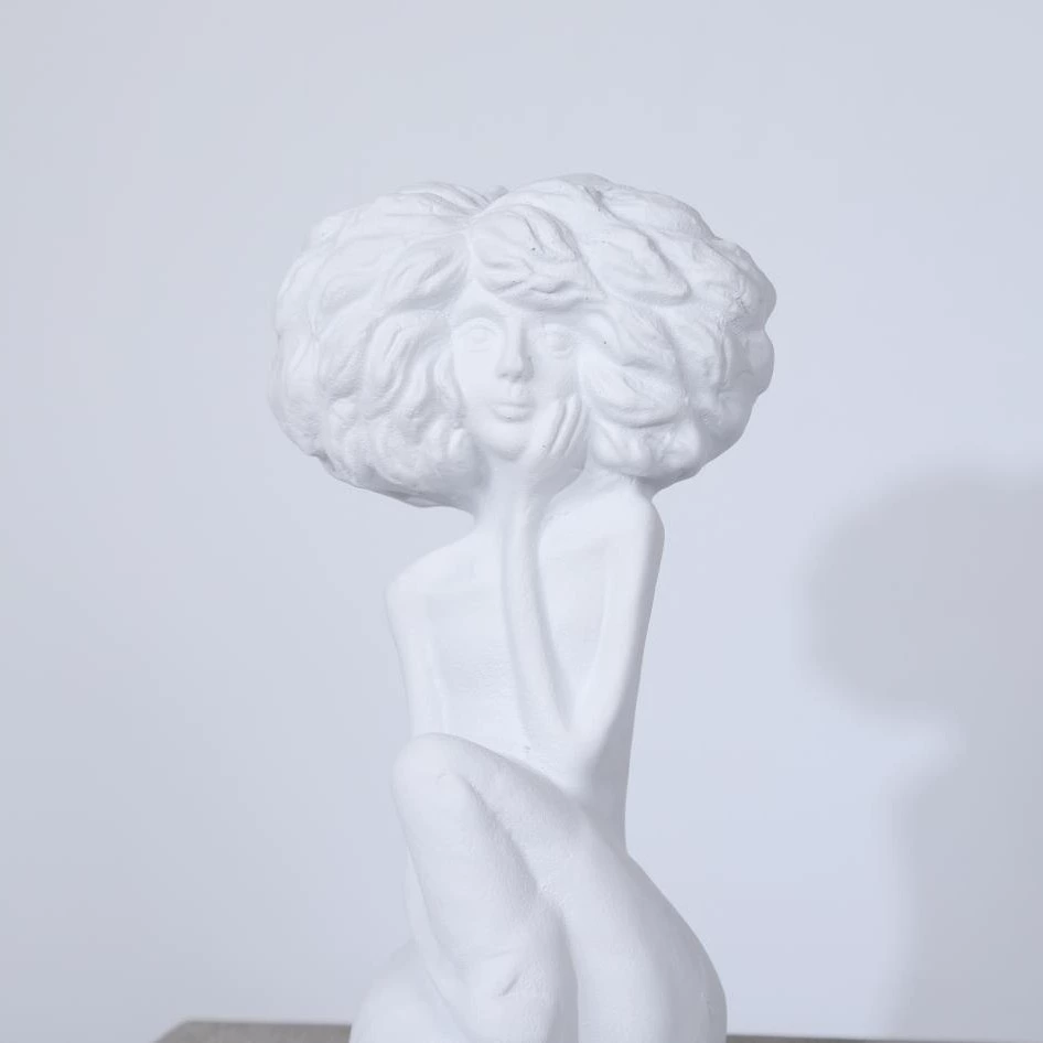 創意抽象白色爆炸頭女生人物雕塑新房板房家居裝飾樹脂工藝品擺件