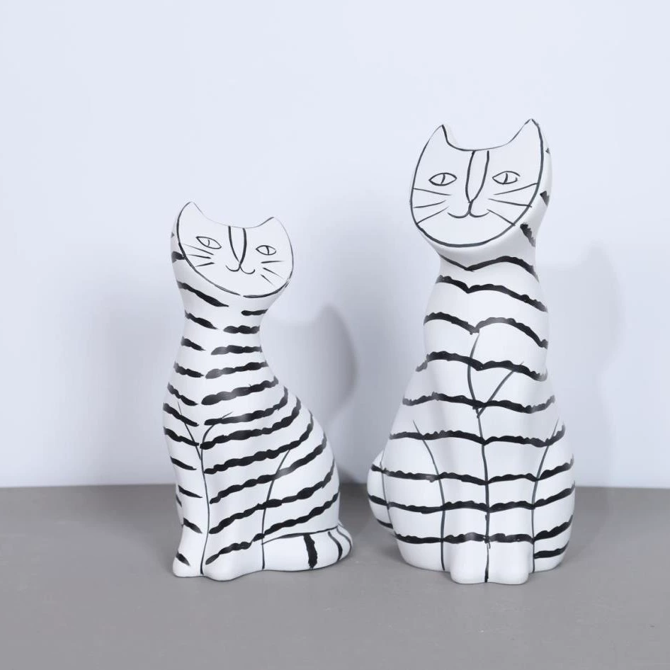 北歐簡約客廳擺件創意黑白色條紋抽象樹脂貓樣品屋售樓部軟裝飾品