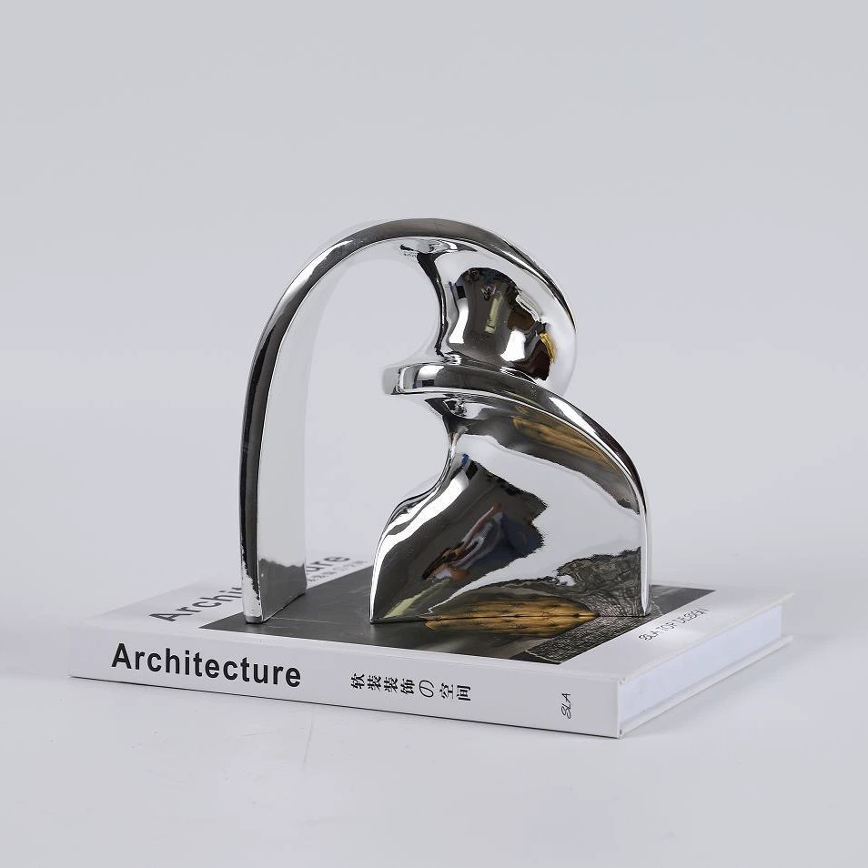 現代輕奢異形抽象扭曲銀色飄帶渦旋樣板書房客廳臥室玄關桌面擺件