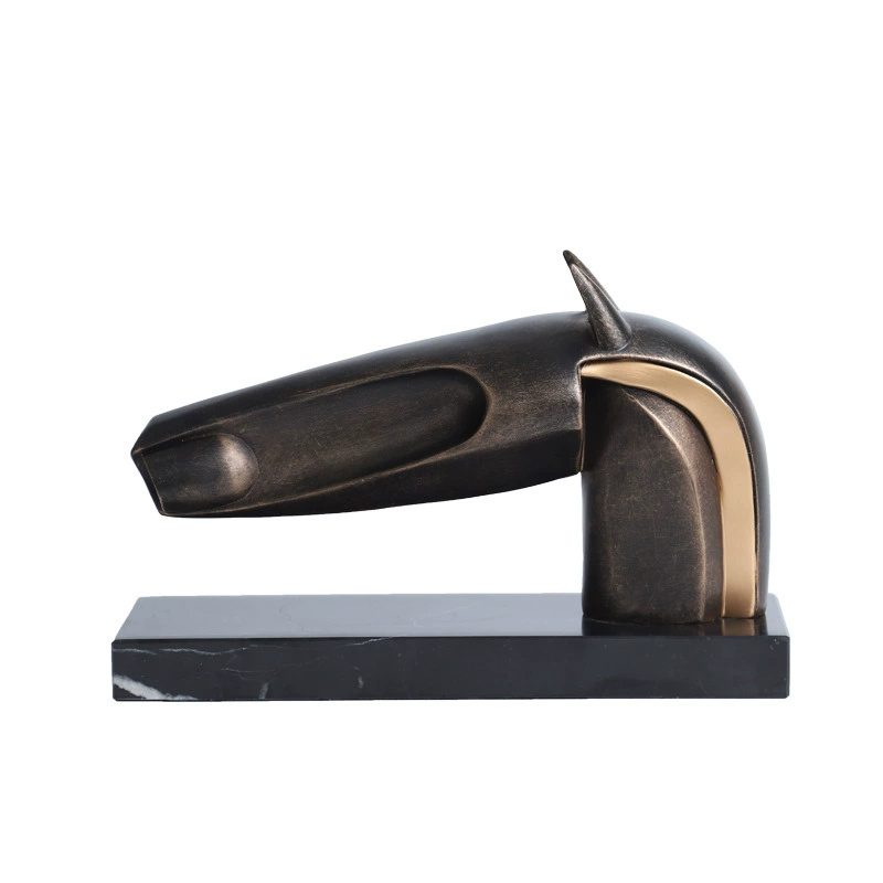 現代新中式樣板房馬頭擺件樹脂大理石抽象動物如意馬桌面書櫃擺件
