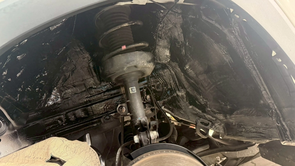 Toyota Cross輪拱+車門+屋頂隔音