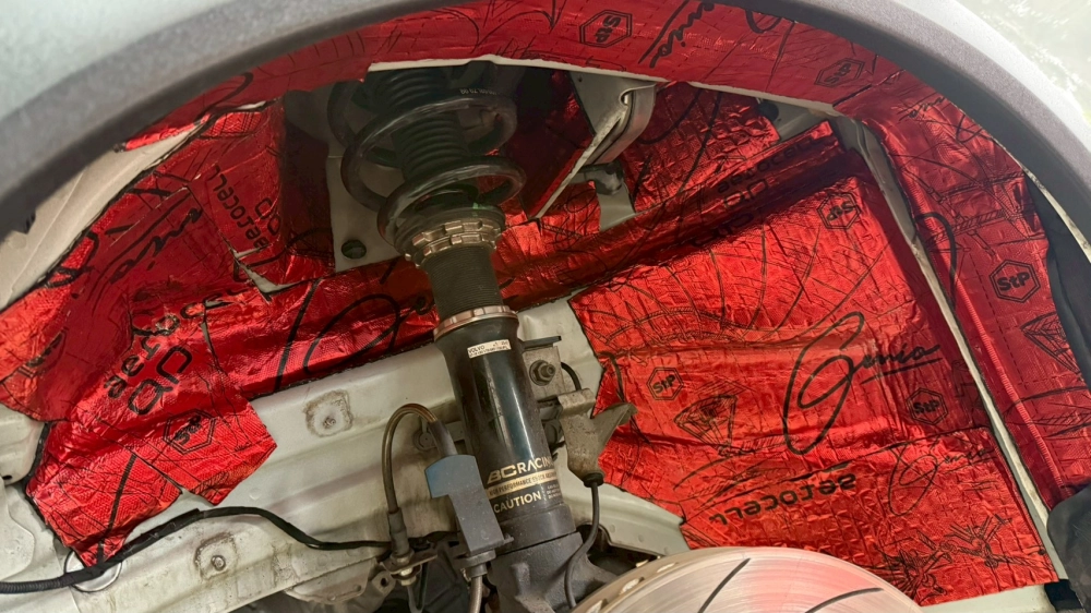 Volvo V60刺紅降噪工程解決噪音困擾