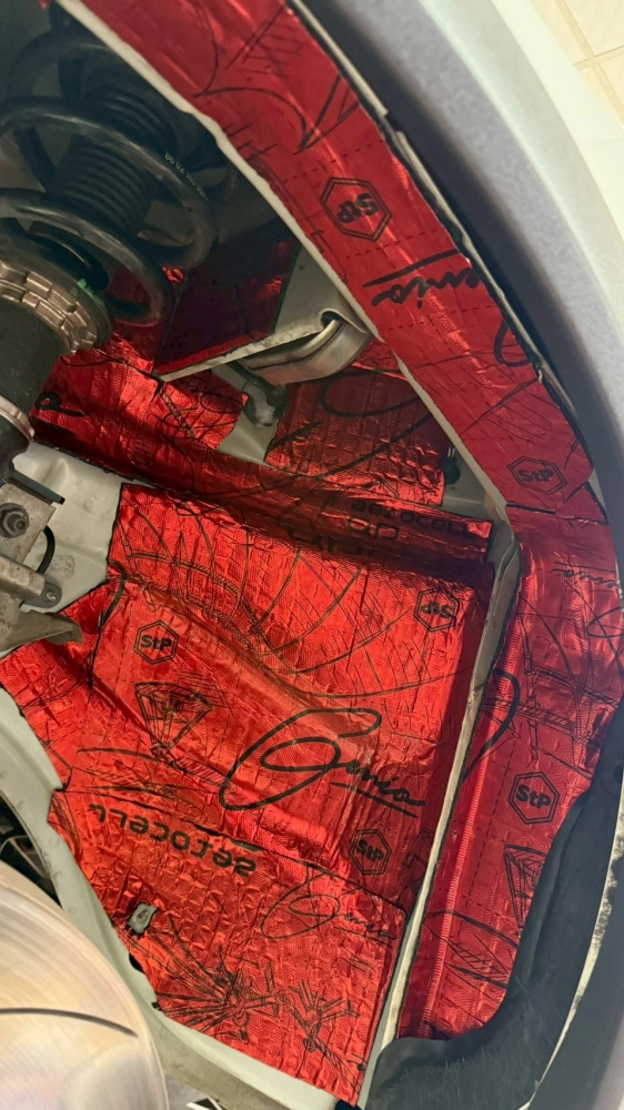 Volvo V60刺紅降噪工程解決噪音困擾