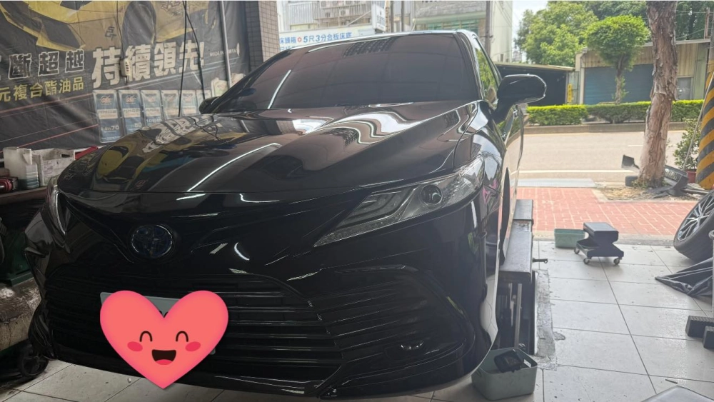 CAMRY8代STP四輪拱黃金版本