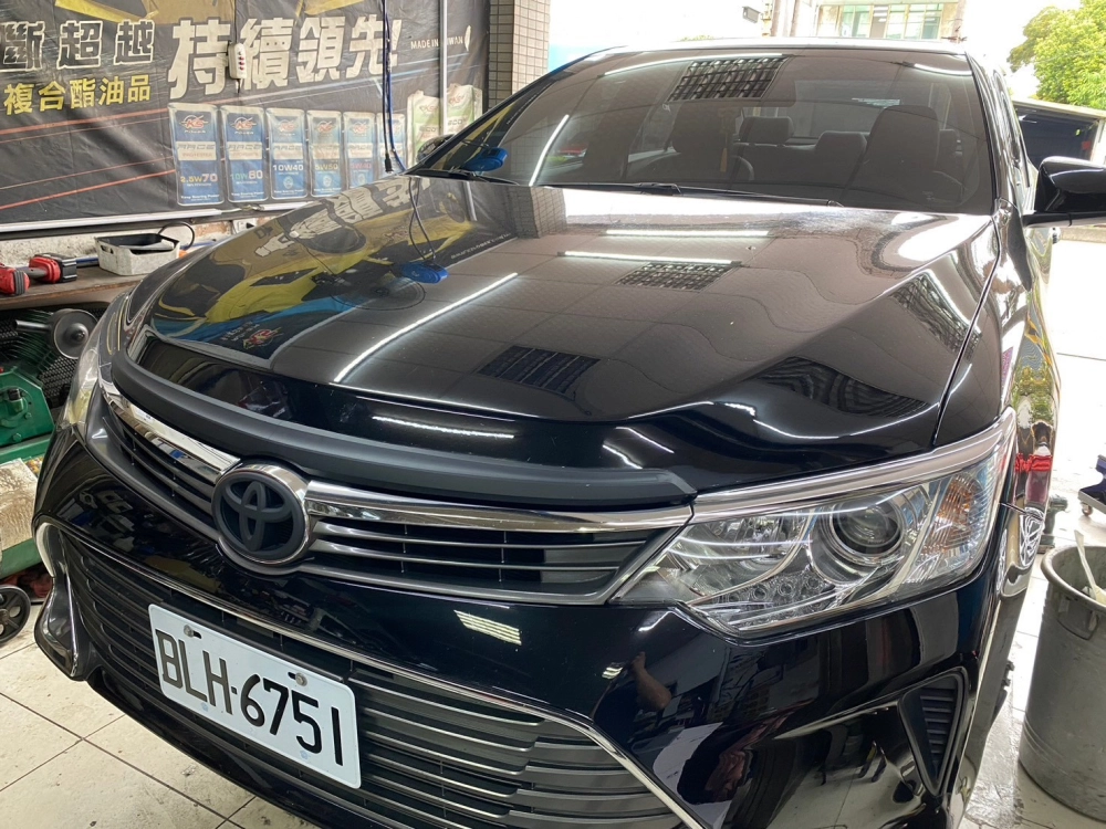 Camry 四輪輁白金版降噪