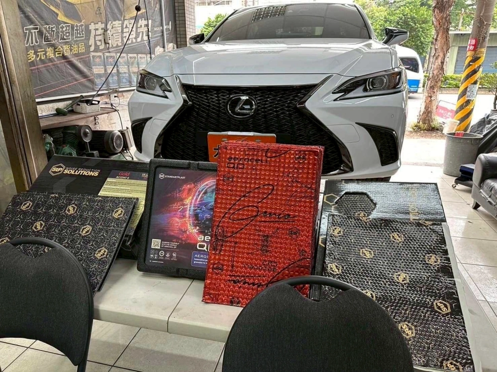 LEXUS ES300H輪胎噪音困擾解決