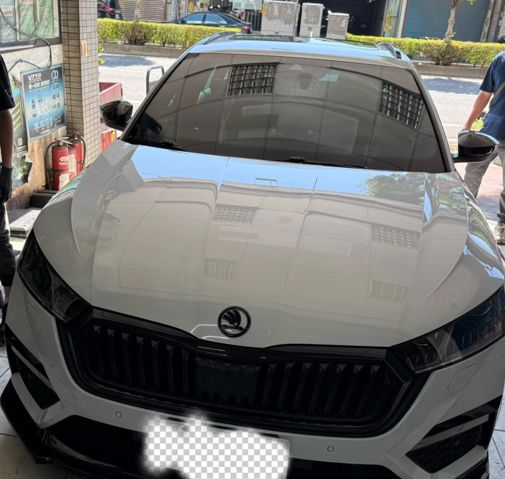 Škoda Octavia Combi四車門+四輪拱隔音