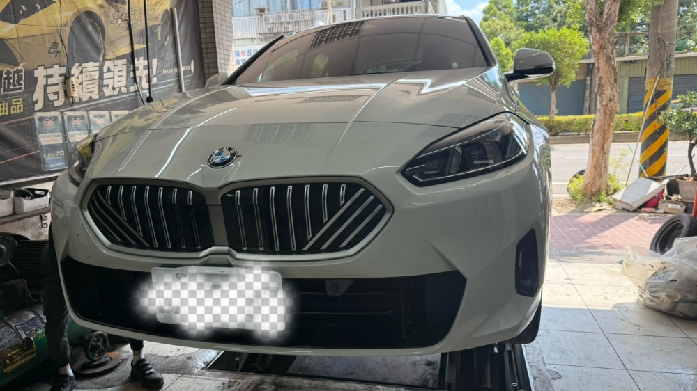 2025年式 BMW 120 Sport輪拱隔音工程