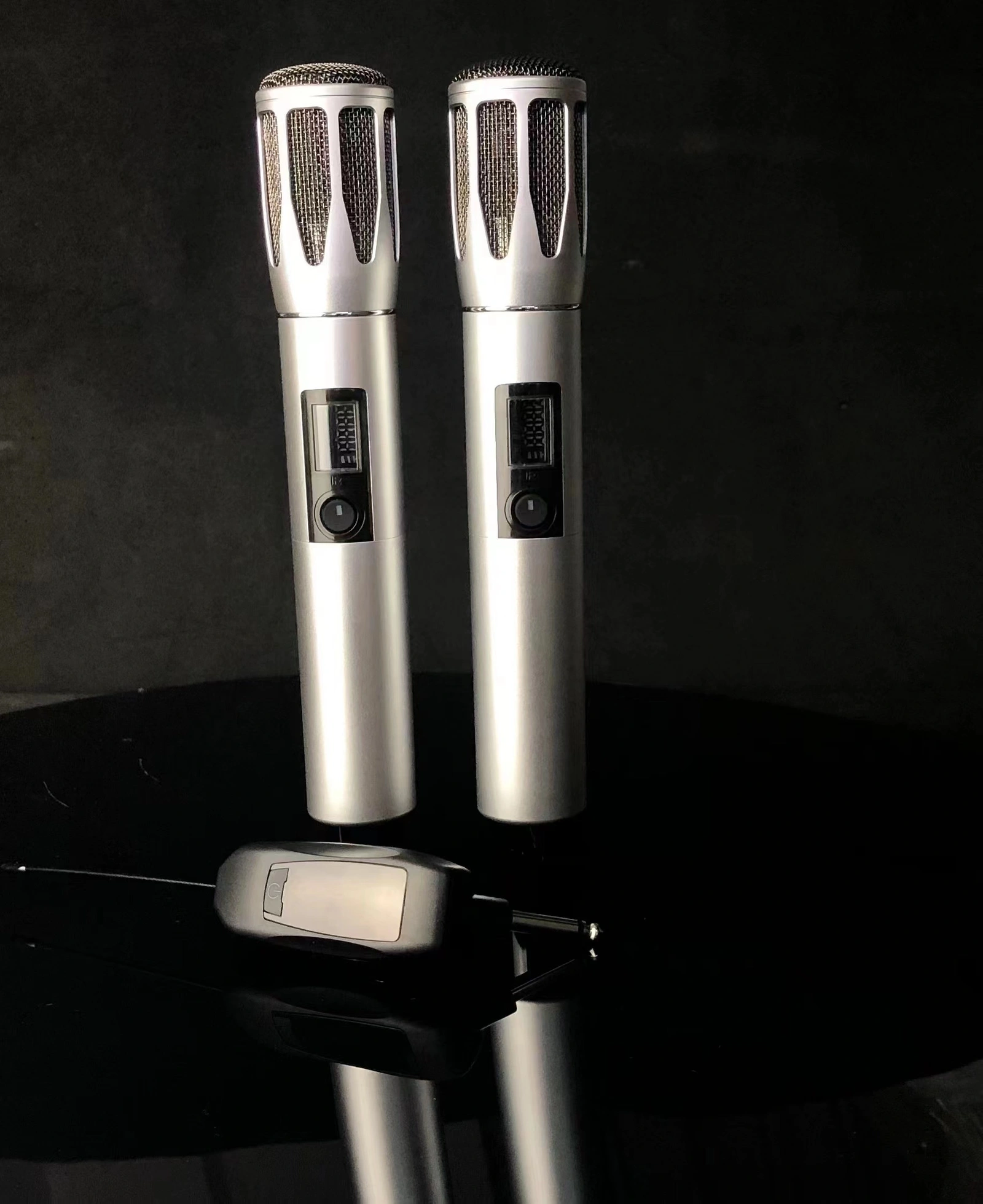 梅賽薩斯 UHF萬用無線麥克風