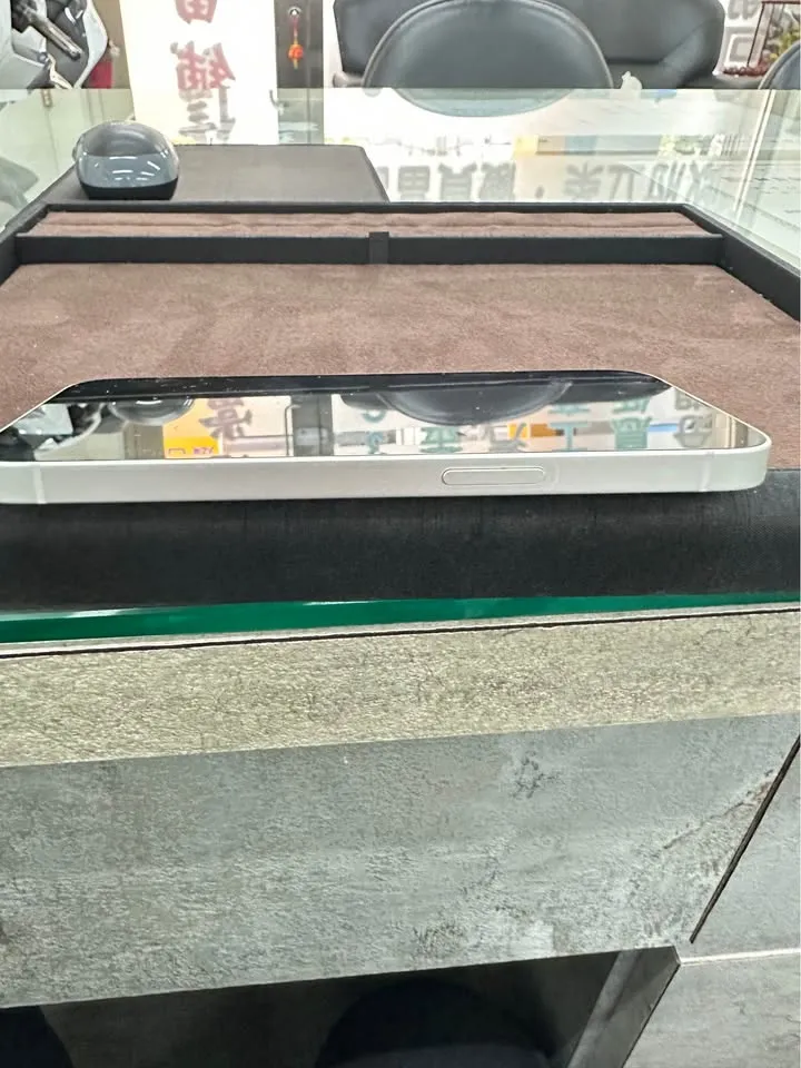 《已售出》iPhone 16e 256G白