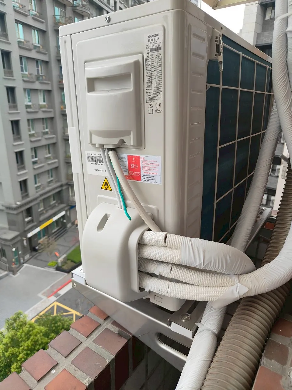 冷氣室外機該放哪裡最好？