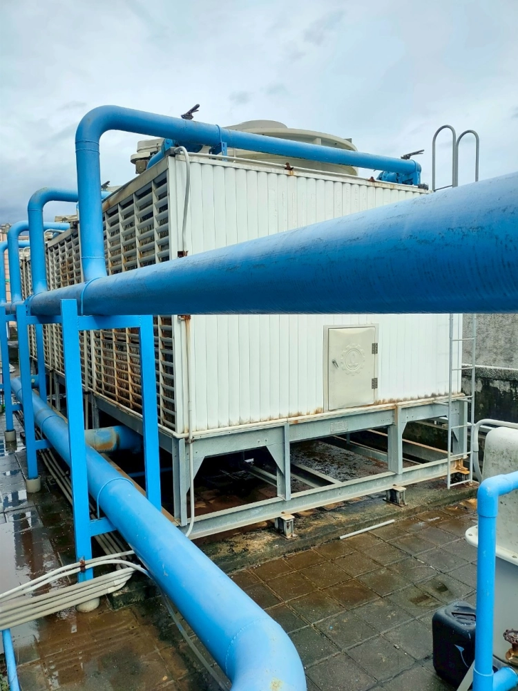 商用大型冰水主機水冷式保養清洗