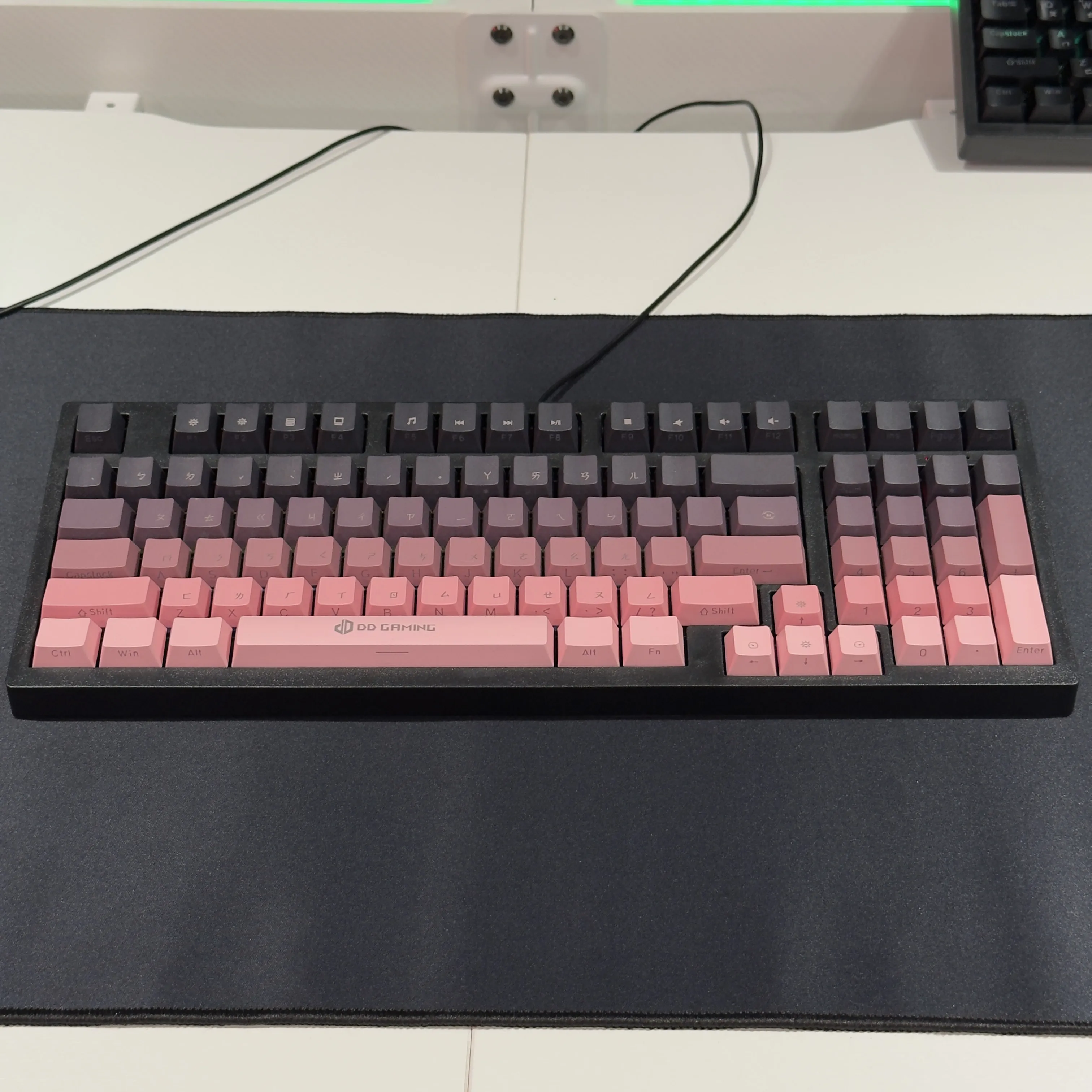 DD機械式漸層灰鍵盤