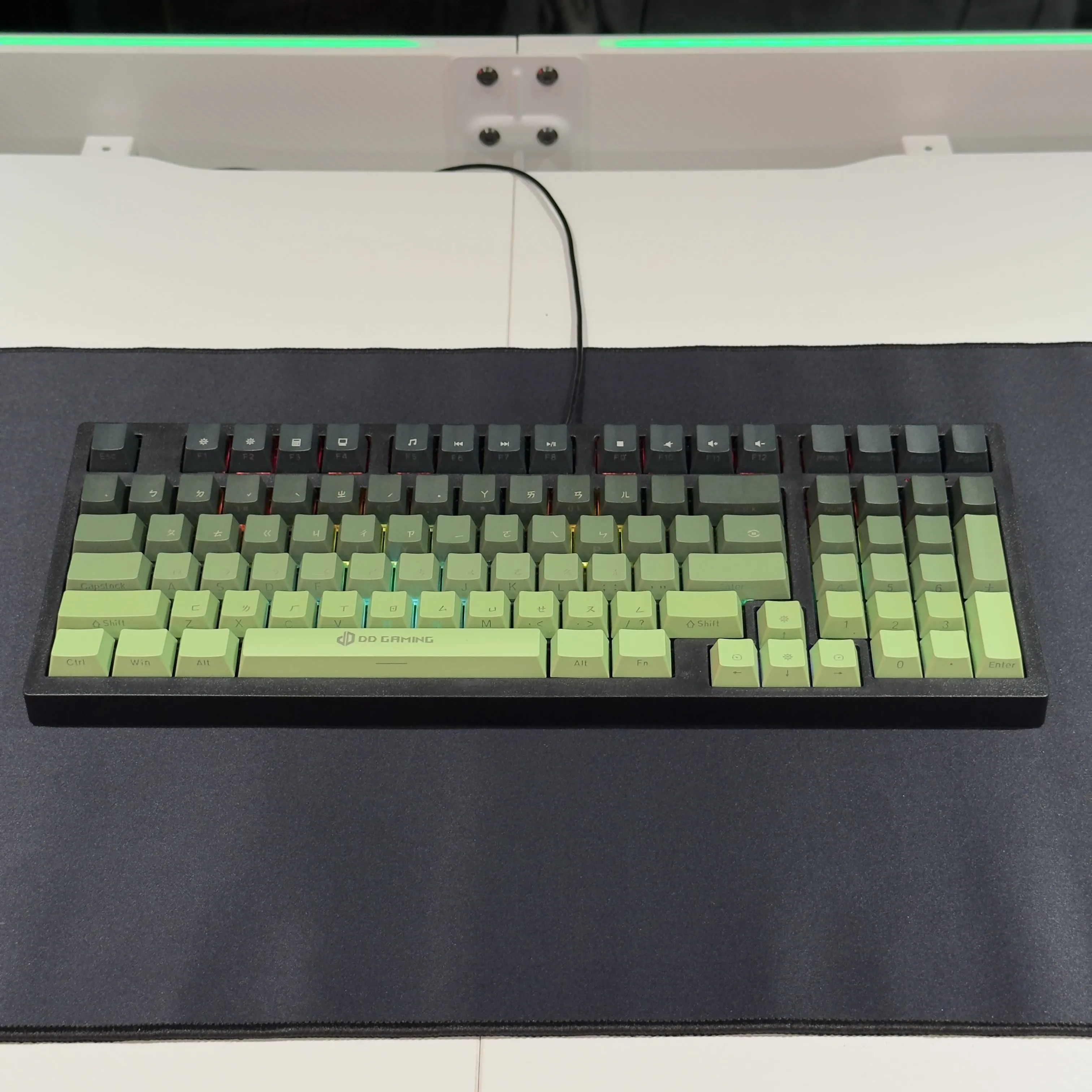 DD機械式漸層灰鍵盤