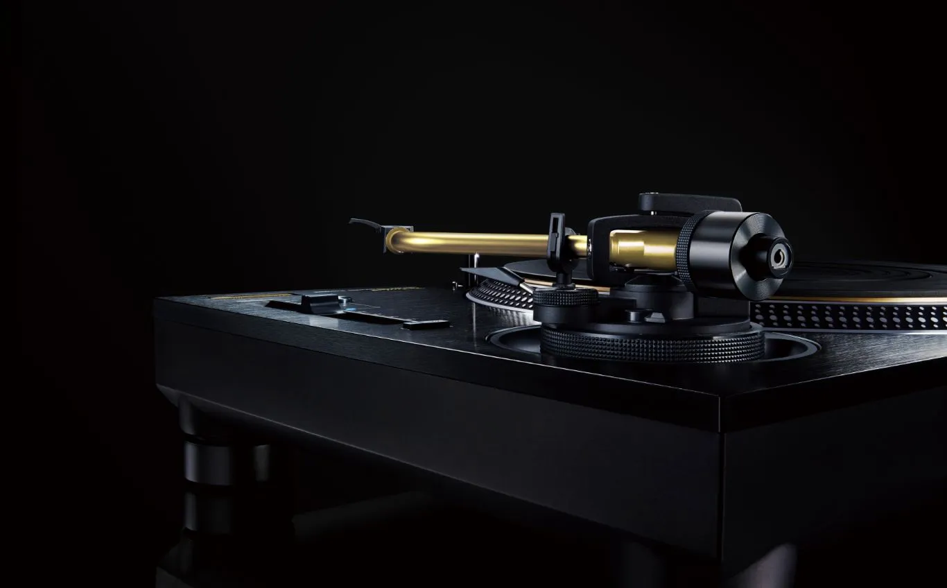 日本Technics SL-1210GME-K  Grand Class 系列 直驅式黑膠唱盤限量版- 二聲道 LP 黑膠 唱盤