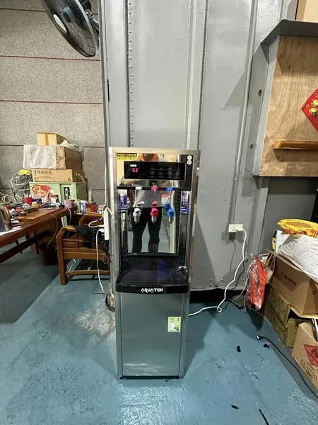 雲林縣大埤鄉客戶-安裝沛宸牌直立式三溫飲水機