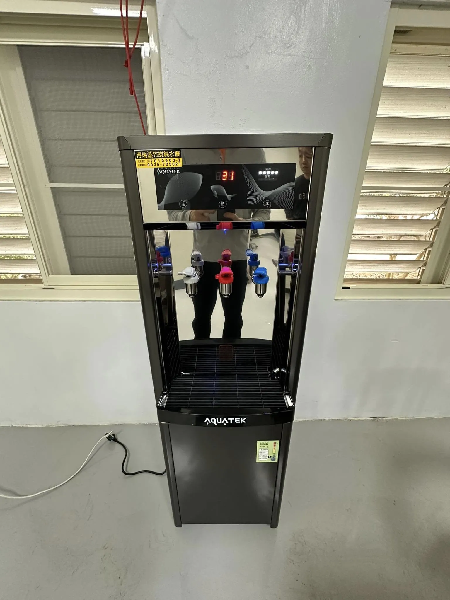 雲林縣虎尾鎮客戶-安裝沛宸牌直立式三溫飲水機