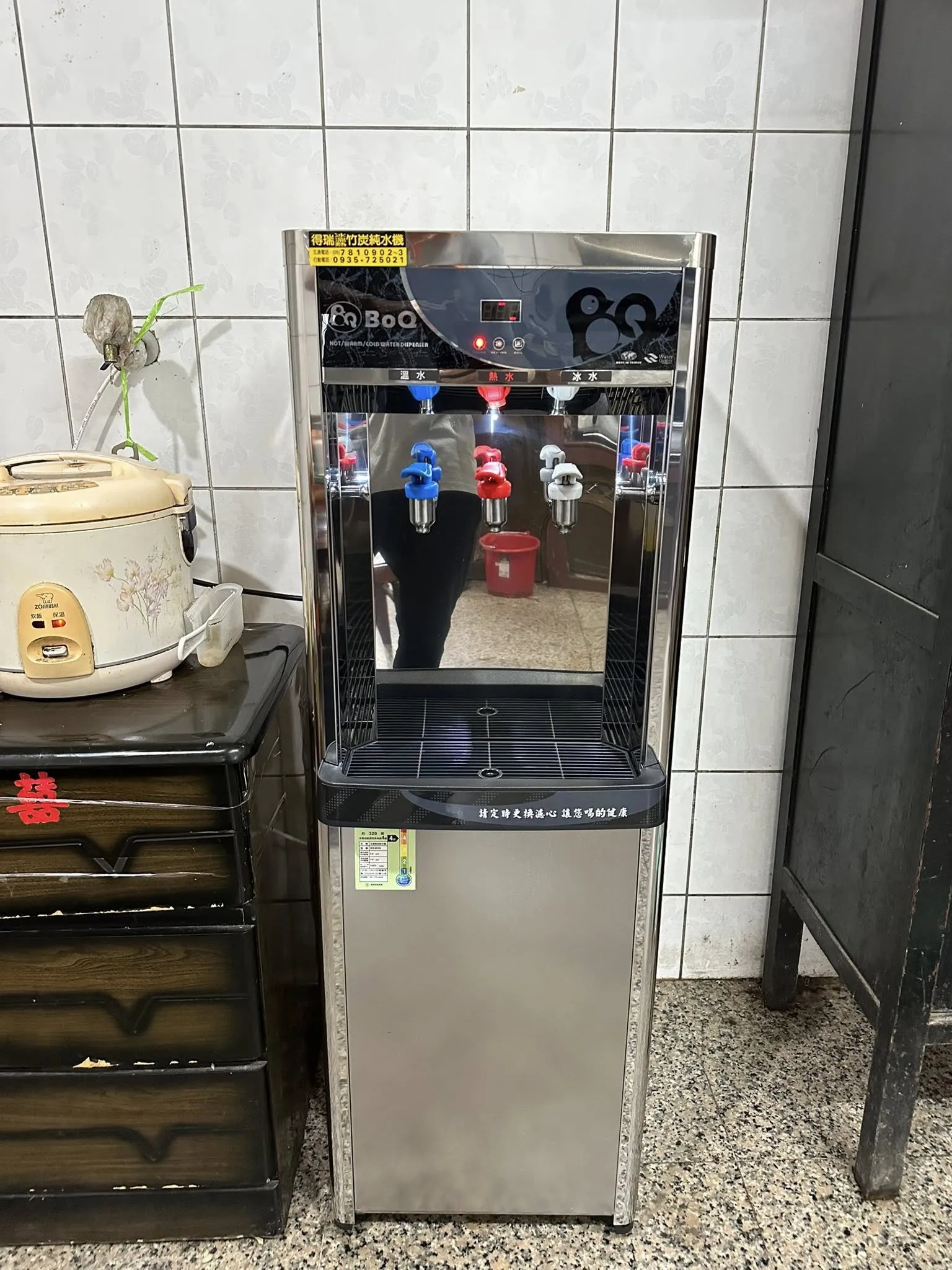 雲林縣大埤鄉客戶-安裝博群牌三溫直立式飲水機