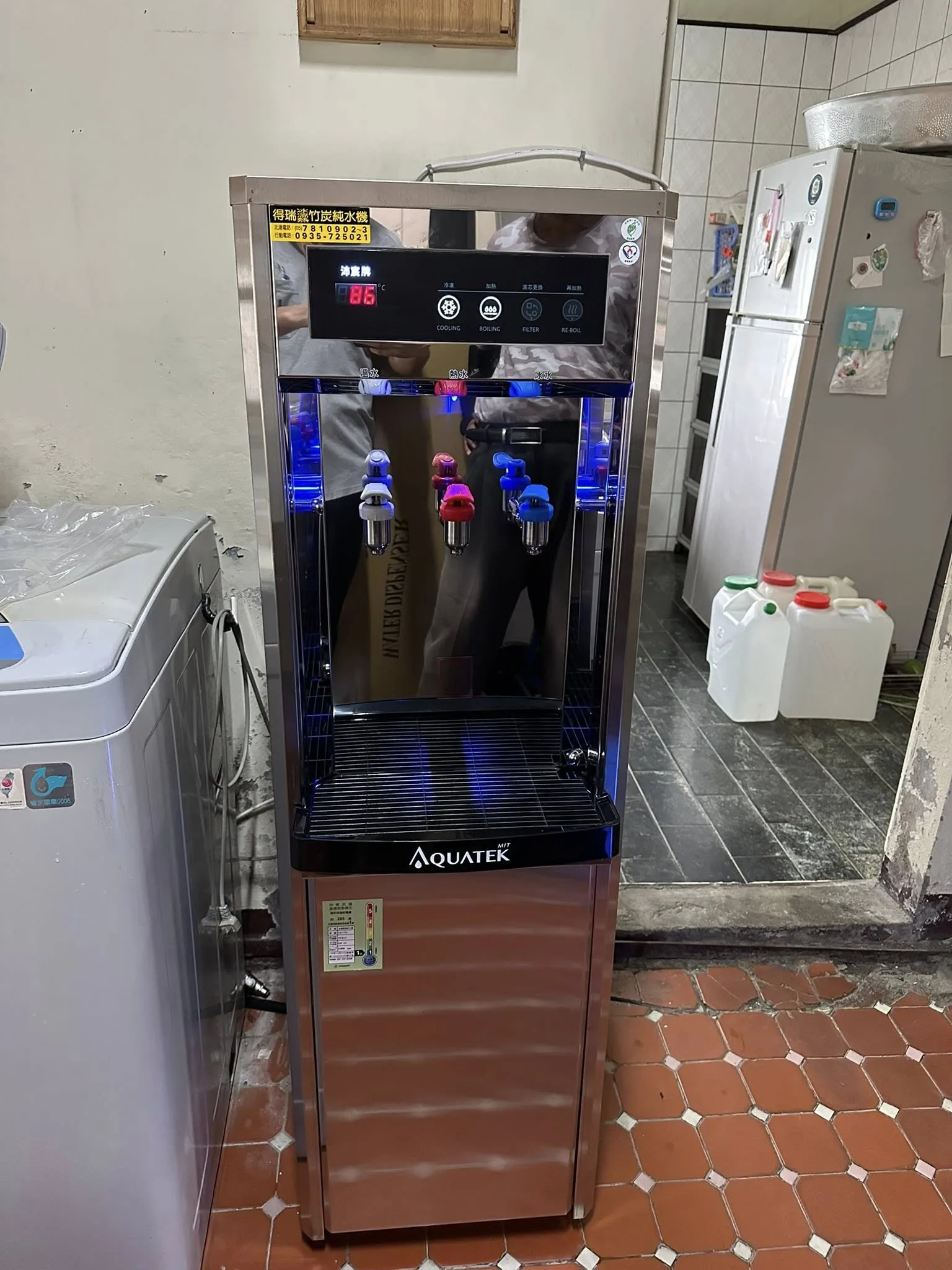 雲林縣西螺鎮客戶-安裝沛宸牌直立式冰溫熱飲水機