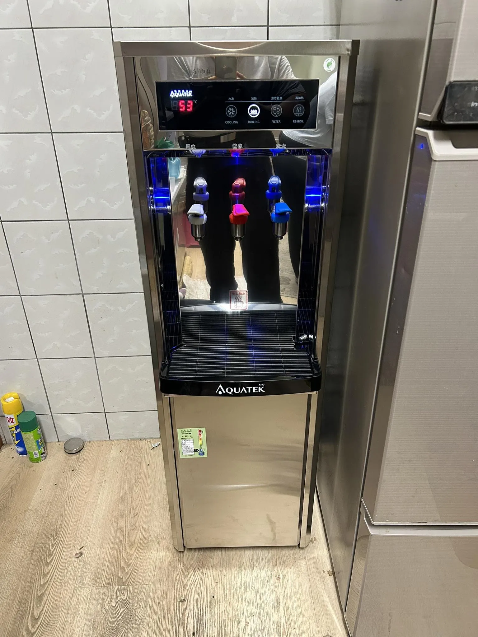 嘉義縣民雄鄉客戶-安裝沛宸牌冰溫熱直立式飲水機