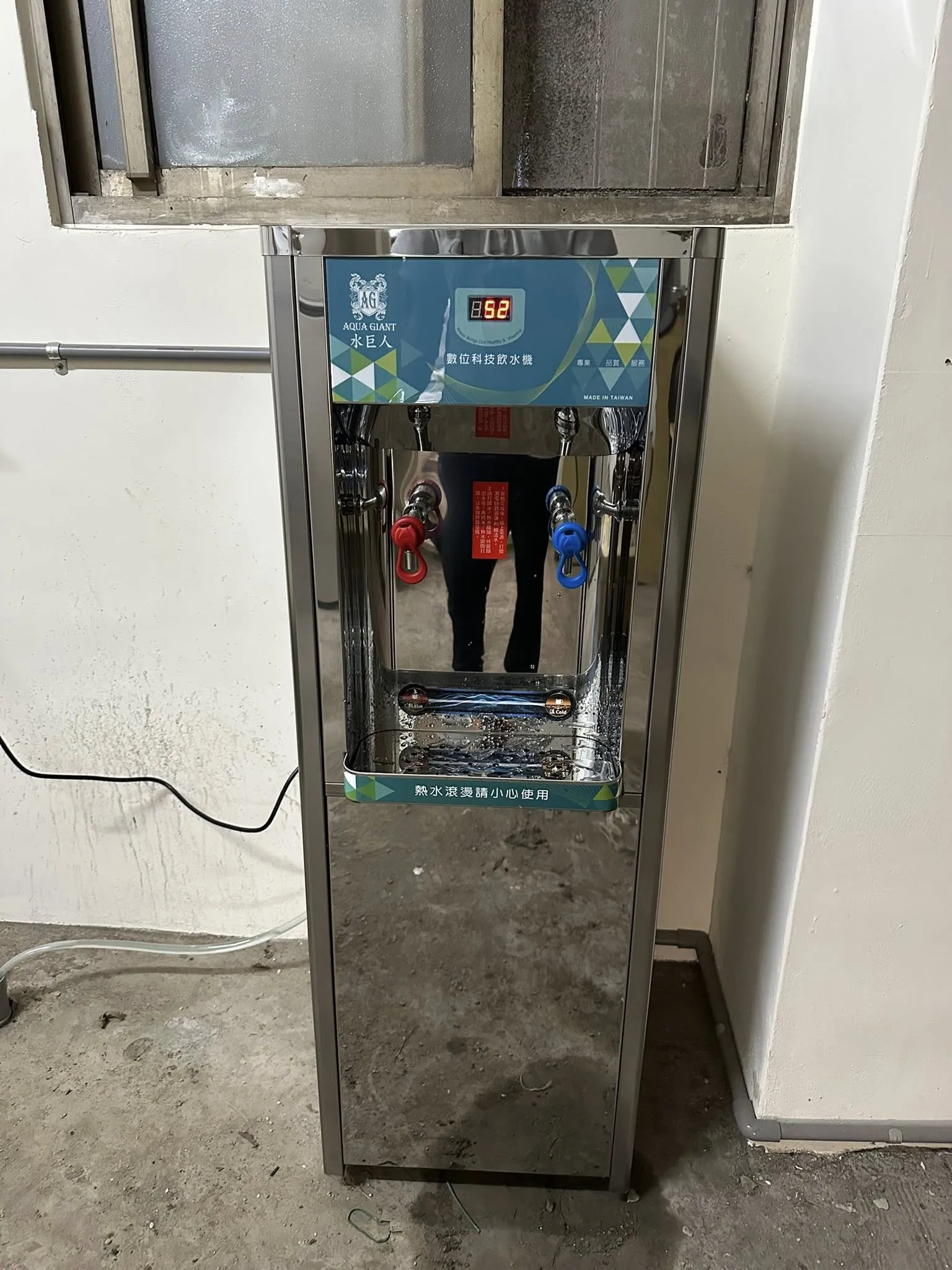 台南市六甲區-感謝台南市六甲區長菁人力仲介股份有限公司安裝4台水巨人兩溫飲水機