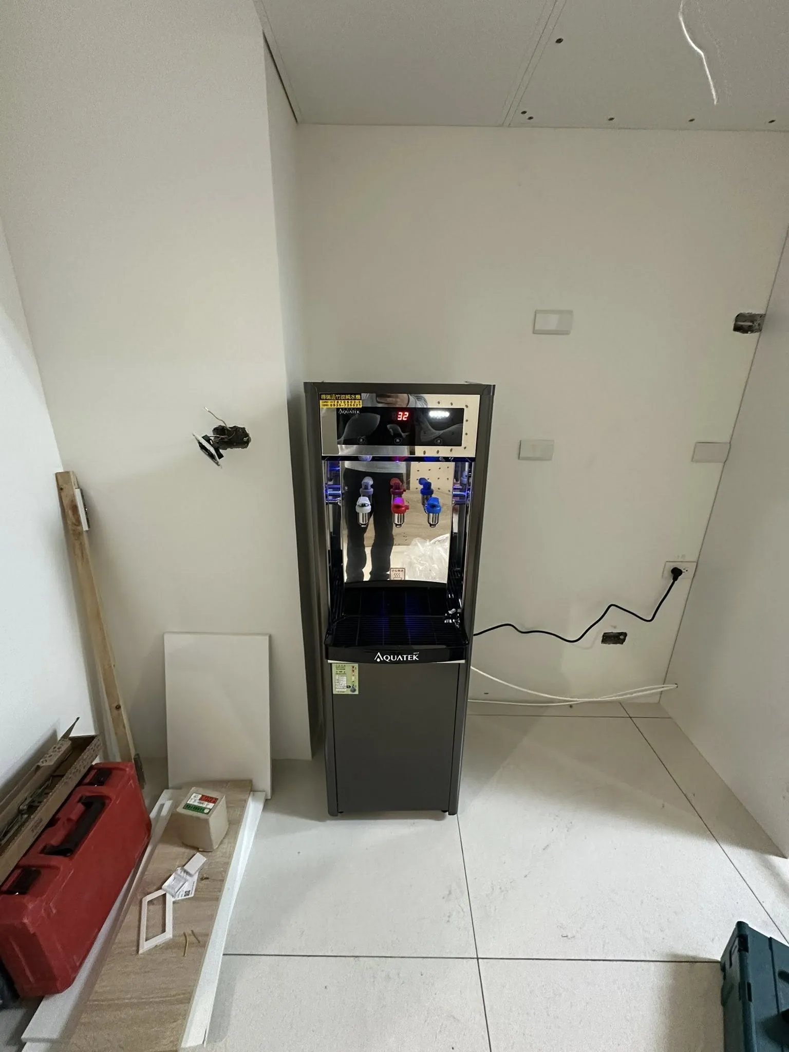 台南市佳里區-感謝台南市佳里區客戶安裝沛宸牌直立式三溫飲水機