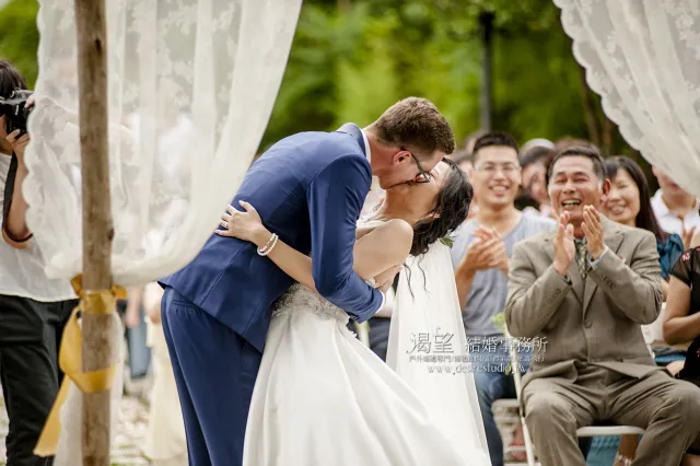 原汁原味的美式戶外婚禮