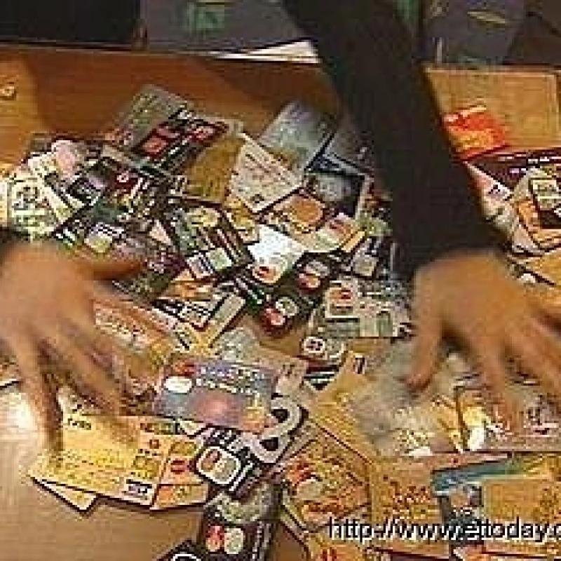 [自殺因子—現金卡vs自殺率案例探討]--2