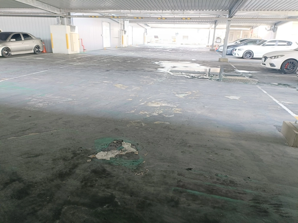 艾爾斯半導體公司停車場