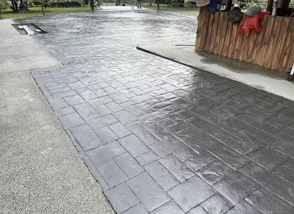 屏東來義私人別墅-壓花地坪