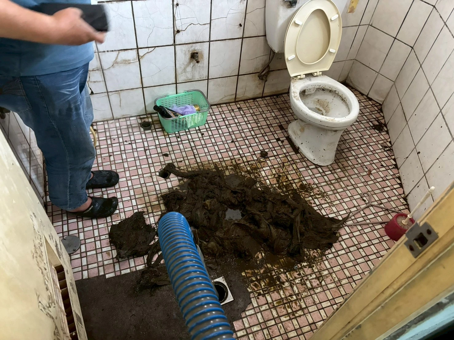 化糞池清理｜北屯區葉先生化糞池清理
