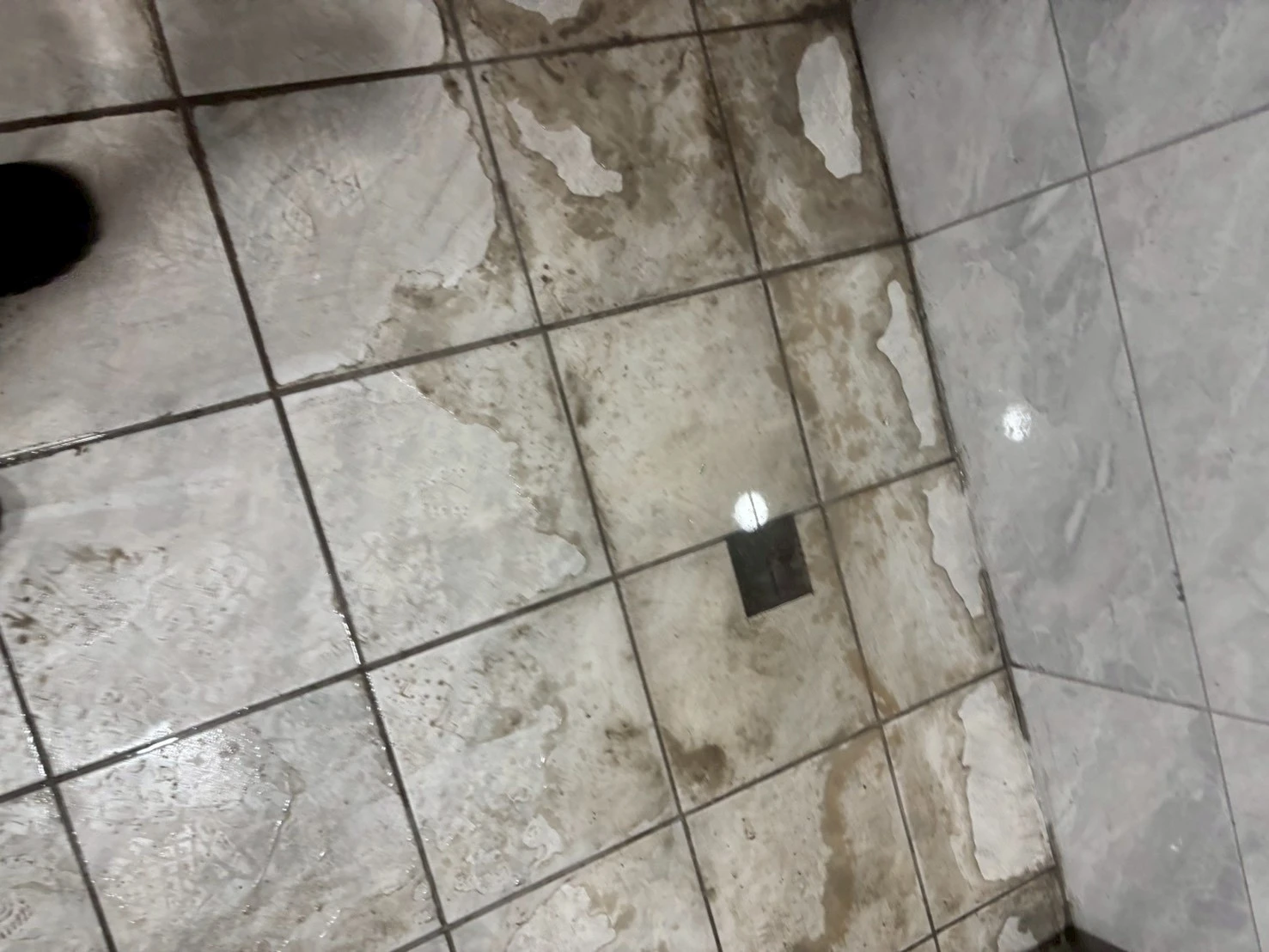 水溝清淤清運｜梧棲漁港排水道阻塞協助疏通