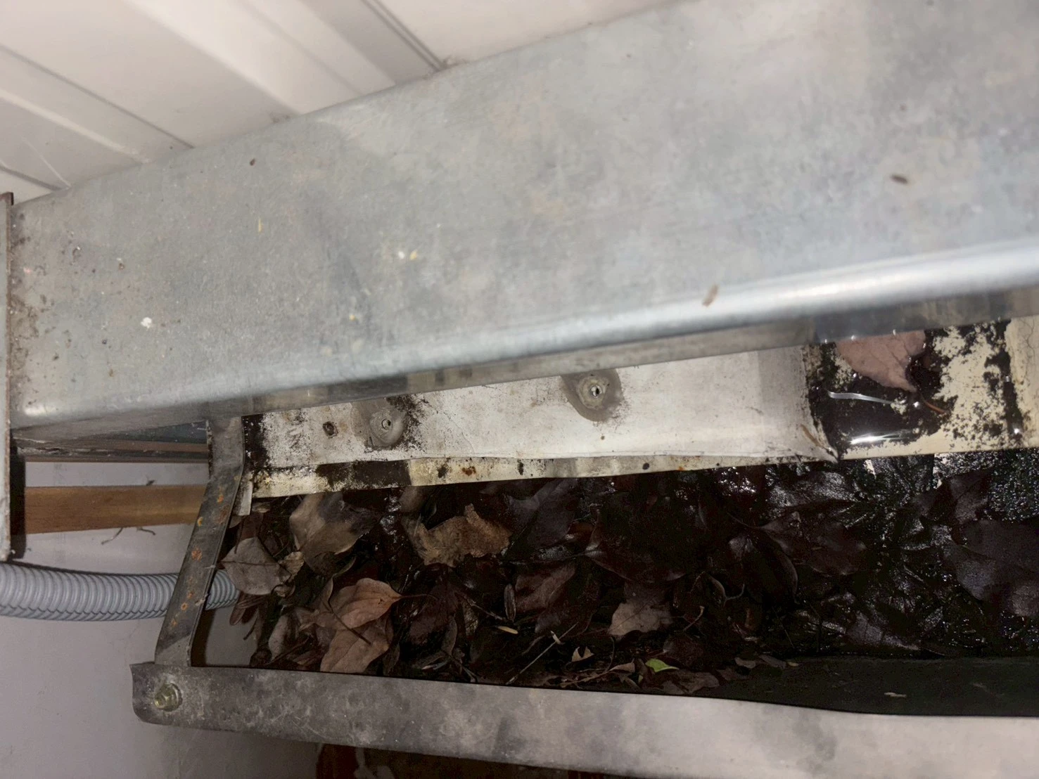 水溝清淤/清運｜北屯區沈先生雨排清潔疏通