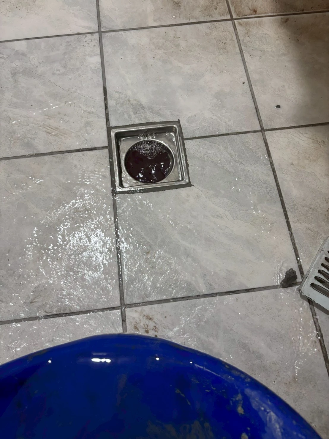水溝清淤清運｜梧棲漁港排水道阻塞協助疏通