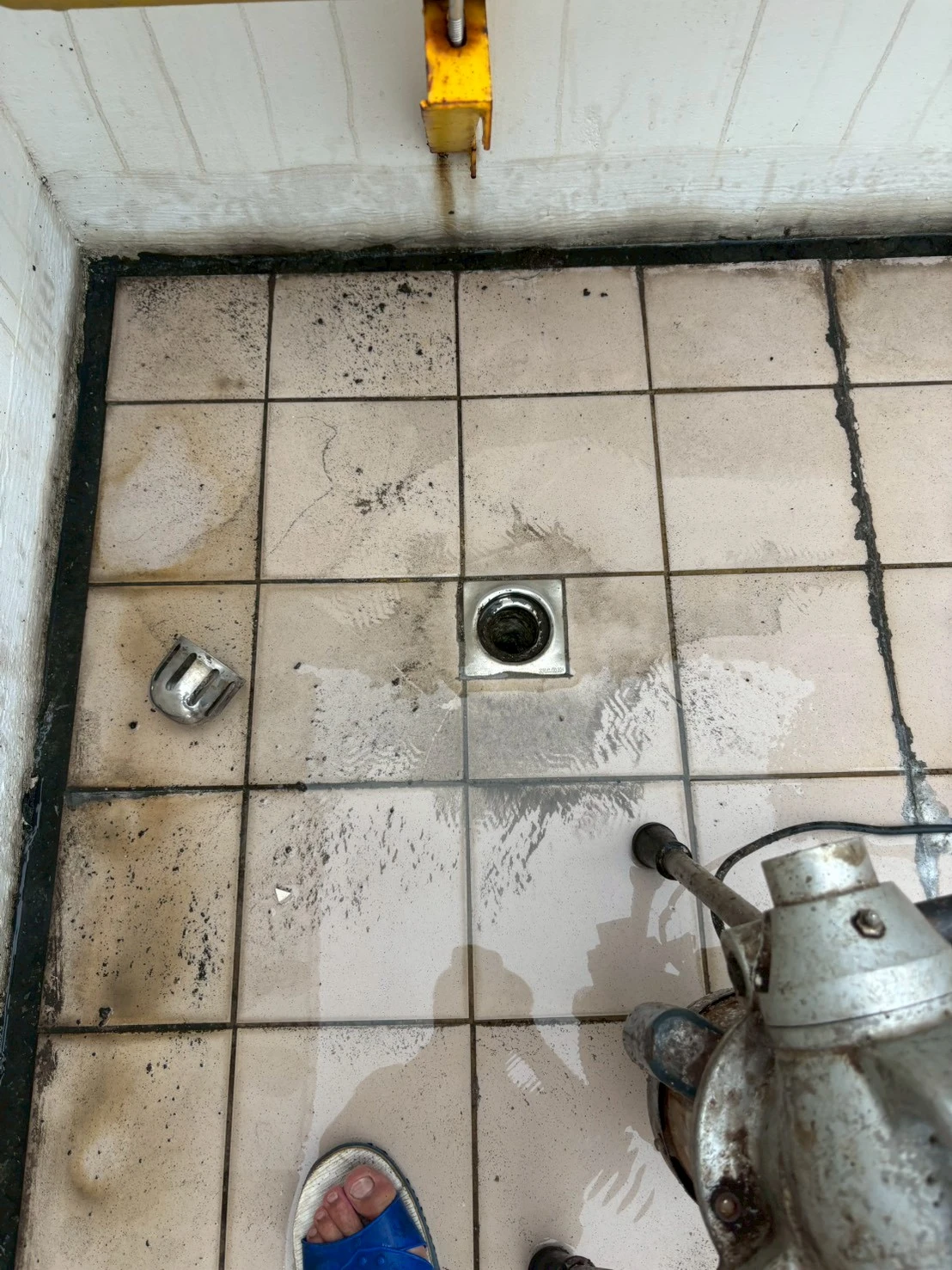 通水管｜沙鹿區社區頂樓排水疏通