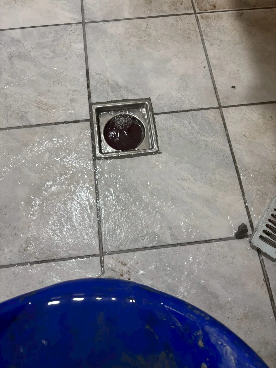 水溝清淤清運｜梧棲漁港排水道阻塞協助疏通