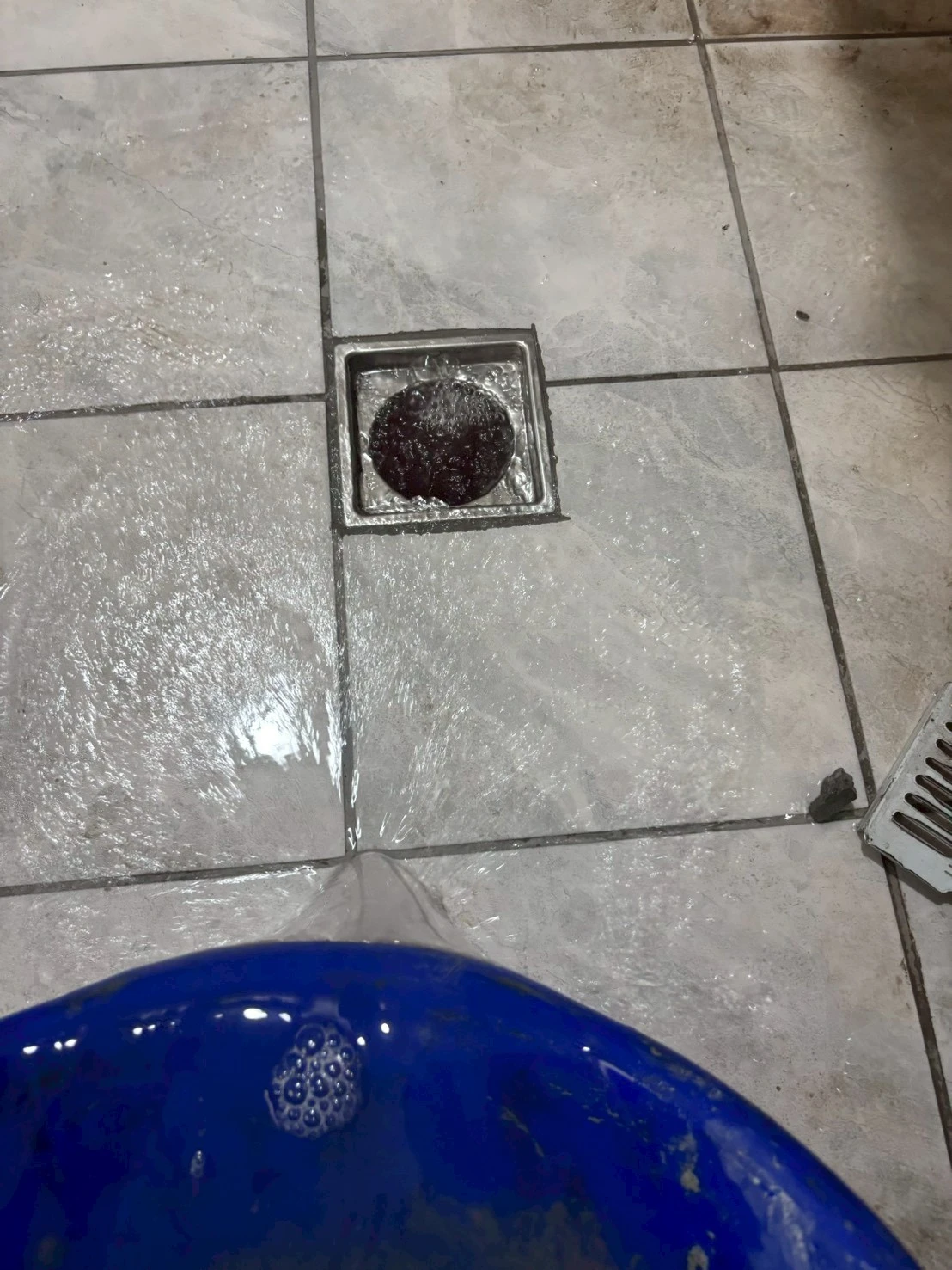 水溝清淤清運｜梧棲漁港排水道阻塞協助疏通
