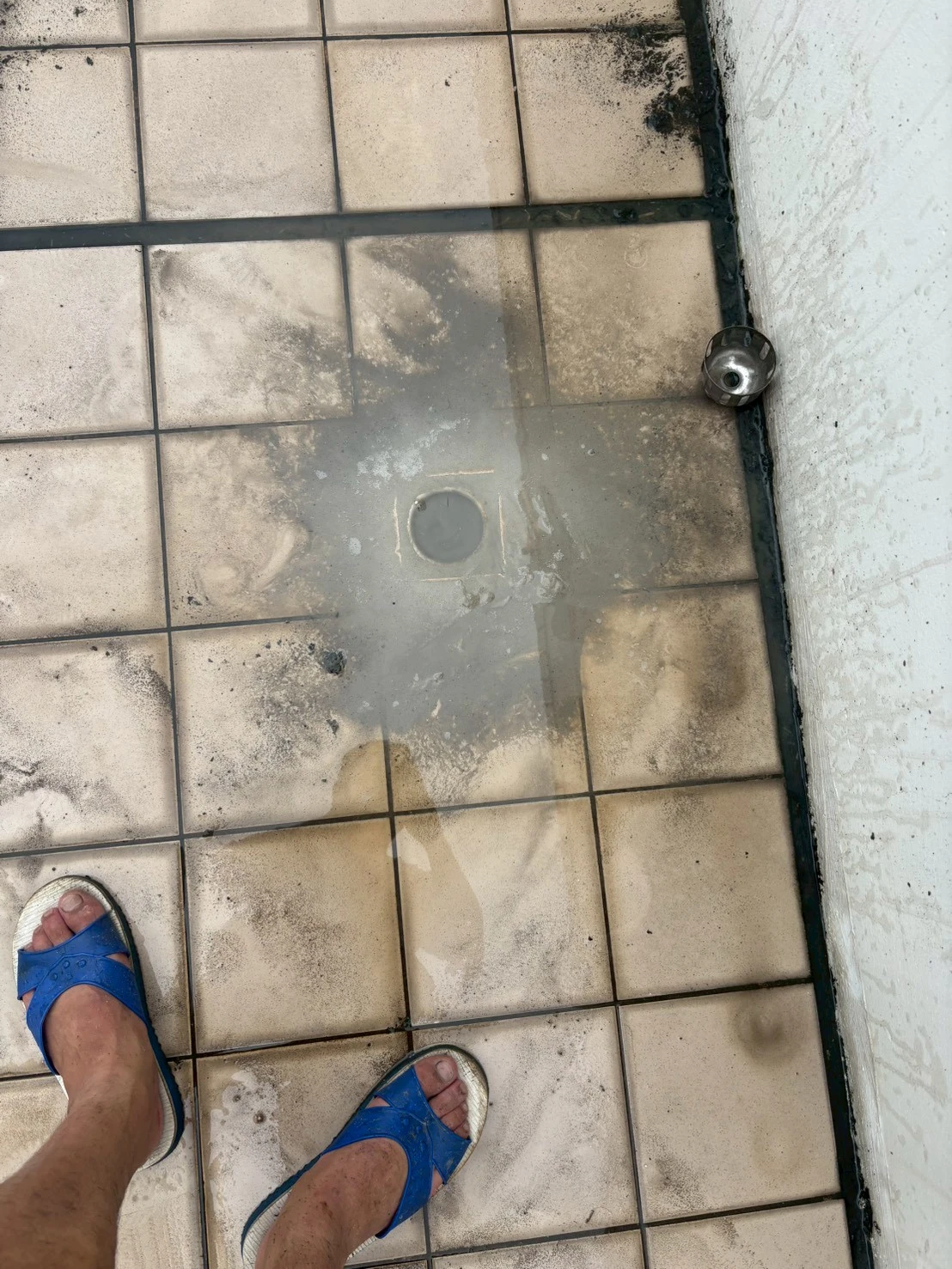 沙鹿區社區頂樓排水疏通