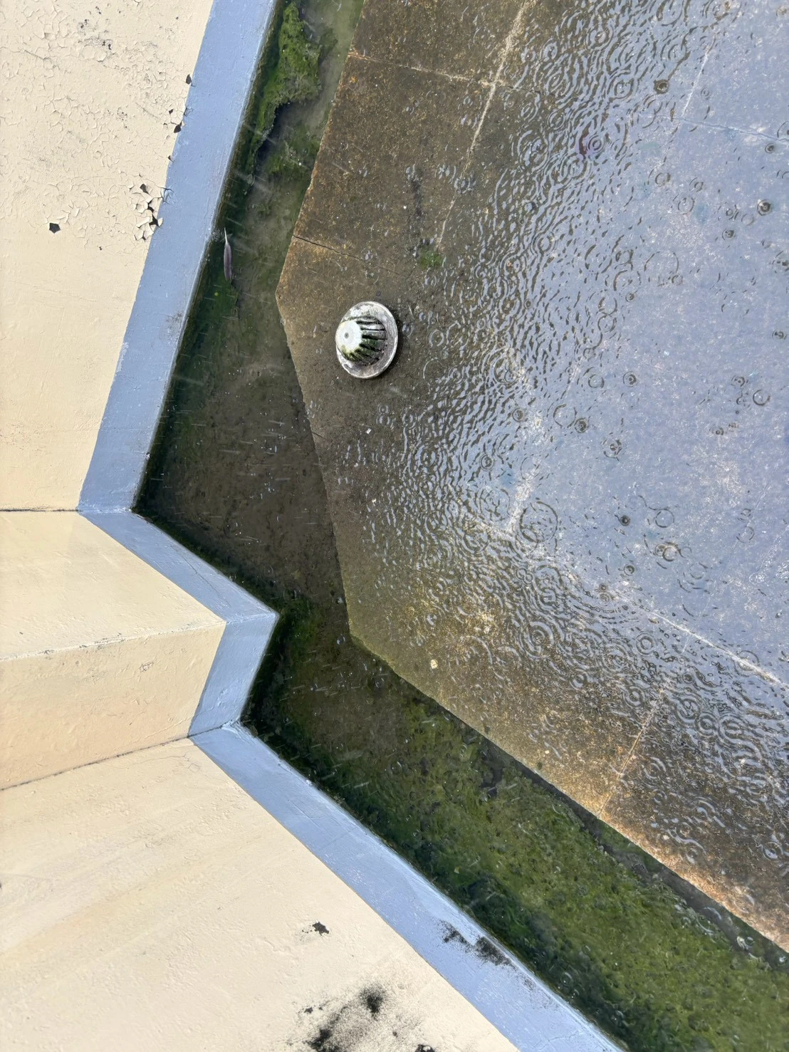 台中大樓雨排清洗/北屯區大樓樓頂雨排清洗