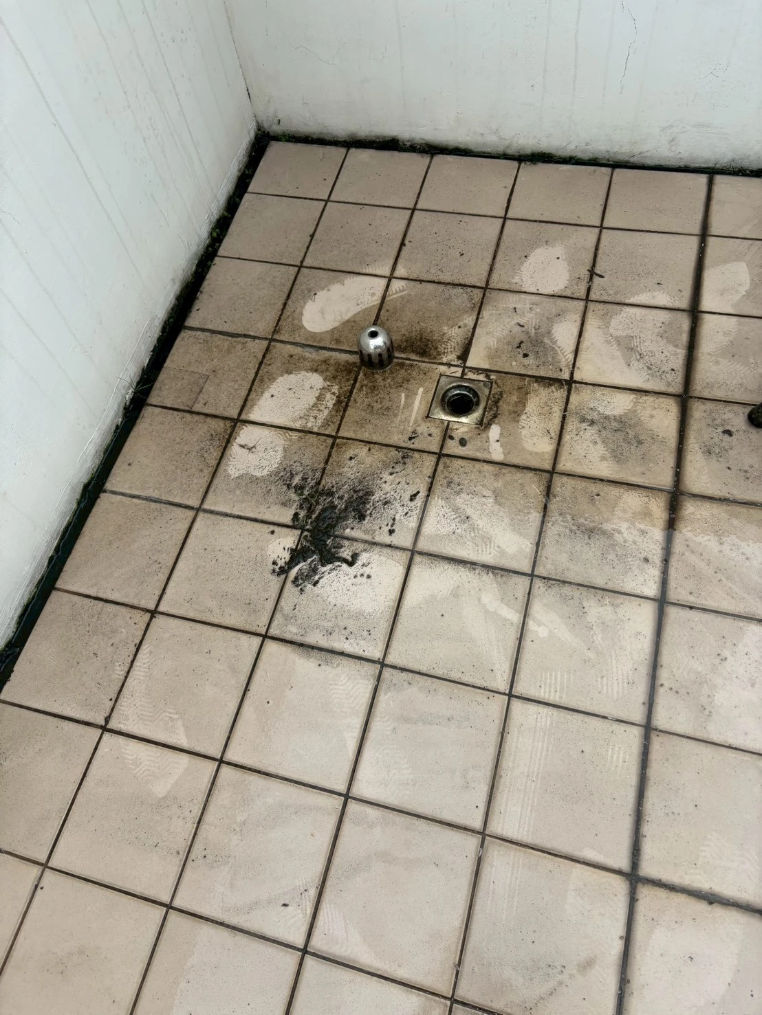 沙鹿區社區頂樓排水疏通