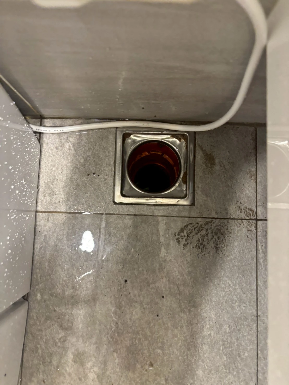 北區蘇先生浴室總存水彎疏通
