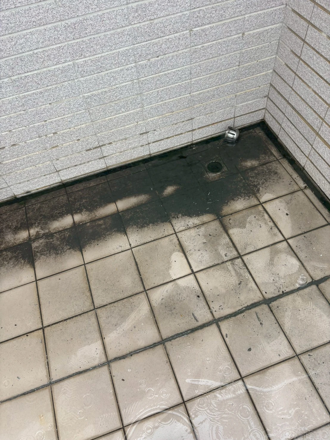 沙鹿區社區頂樓排水疏通