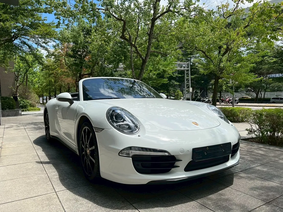 911 Carrera 4 Cabriolet