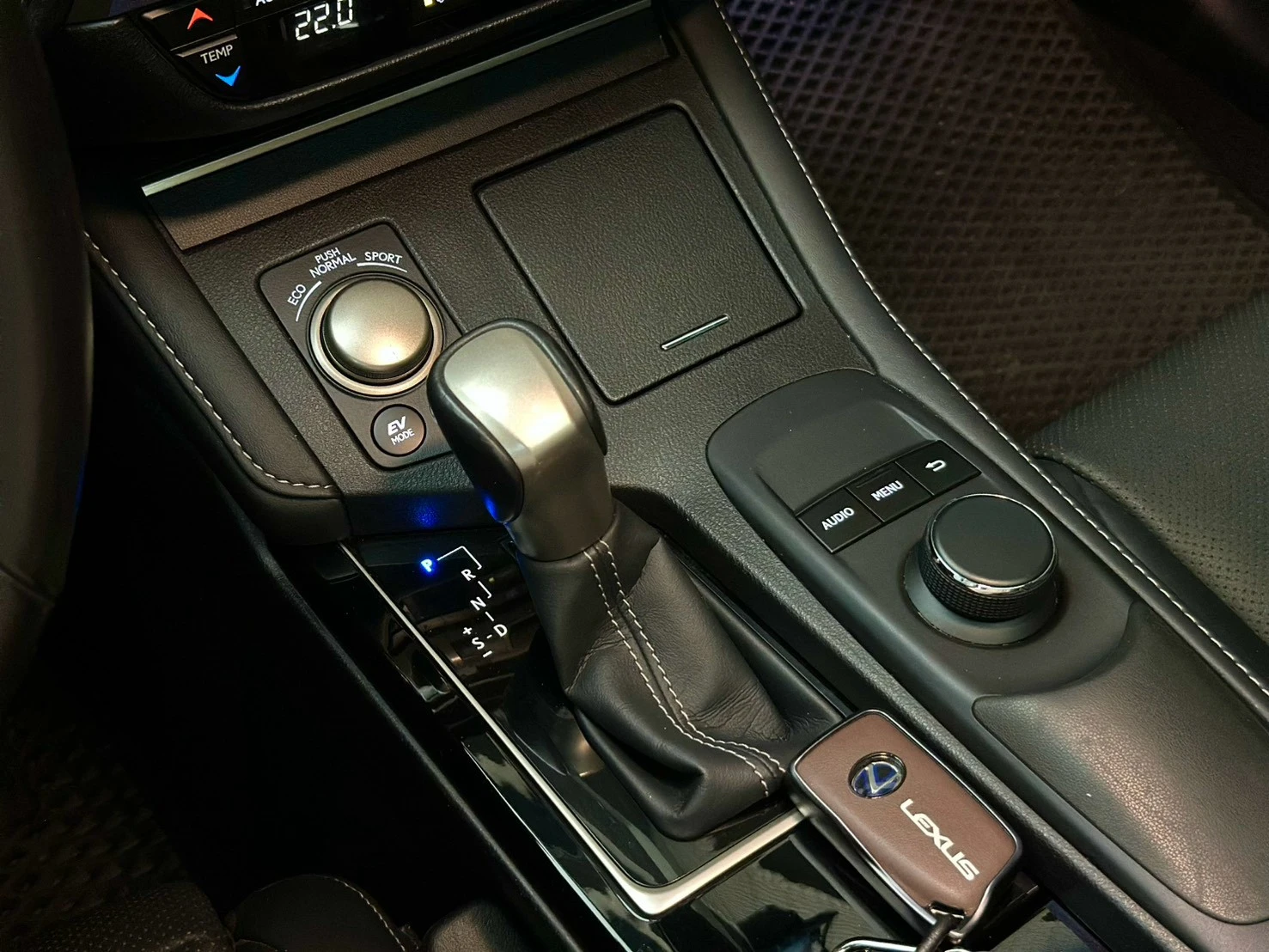 Lexus ES300h